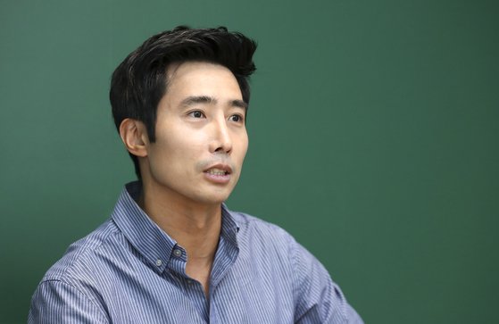 단독] 이근, 韓 오자마자 체포되나…'입국시 통보조치' 했다 | 중앙일보
