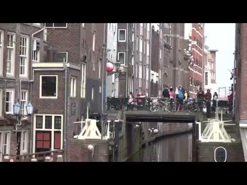 Canal Ring Amsterdam: Oudezijds Kolk (Het Kolkje) and Kolksluis